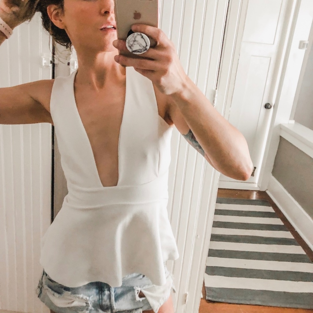 **SOLD** Bec & Bridge Plunge Peplum Tank sz6 a3* - Picture 3 of 8